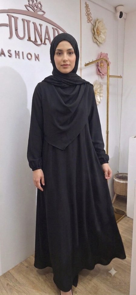 أسود